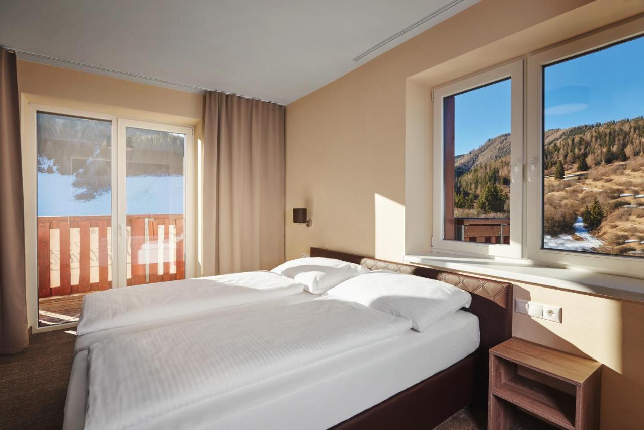 Hotel Studnicky Vernár エクステリア 写真